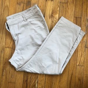 Old Navy Pixi khaki ankle pant